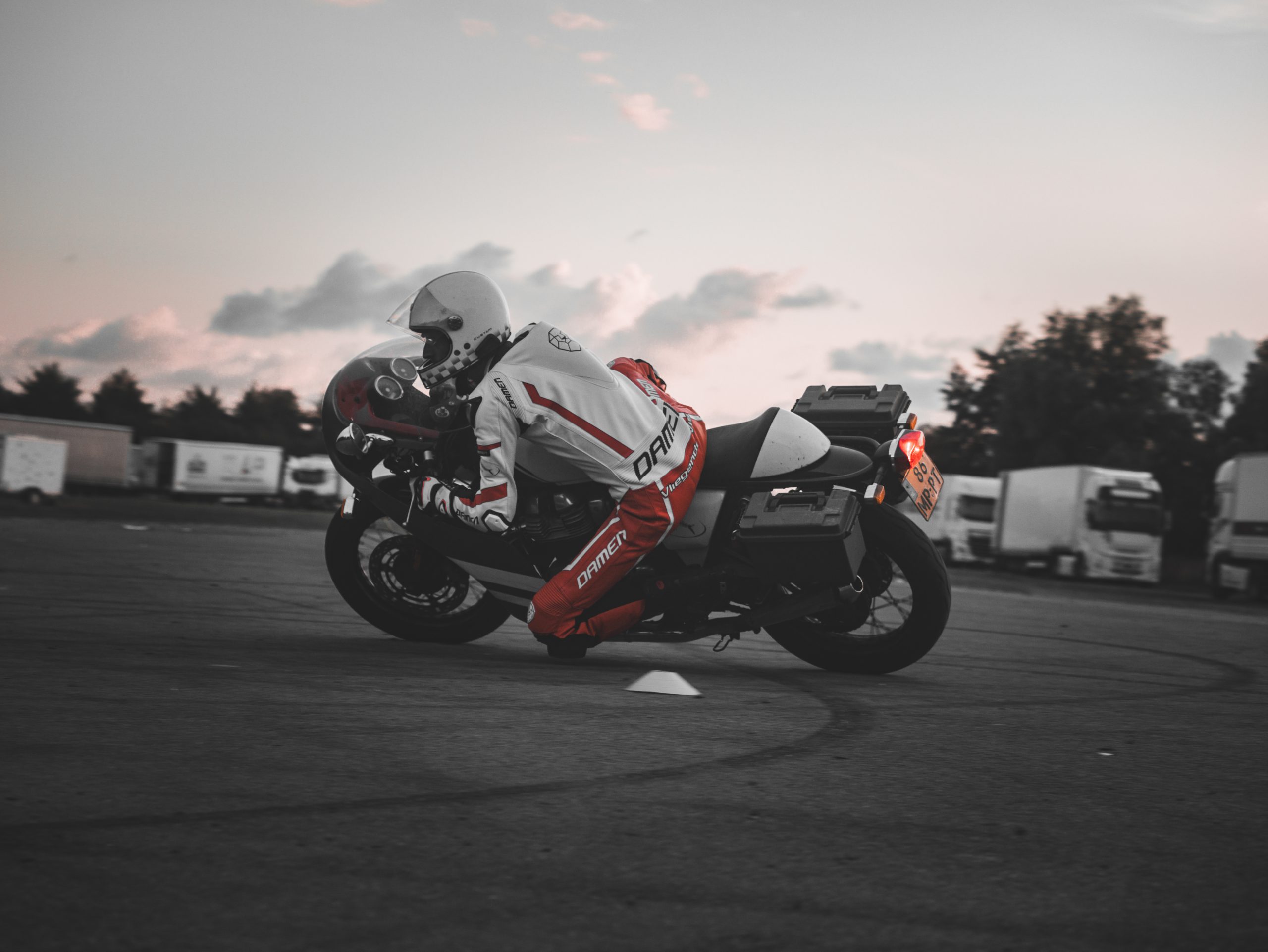 MOTO