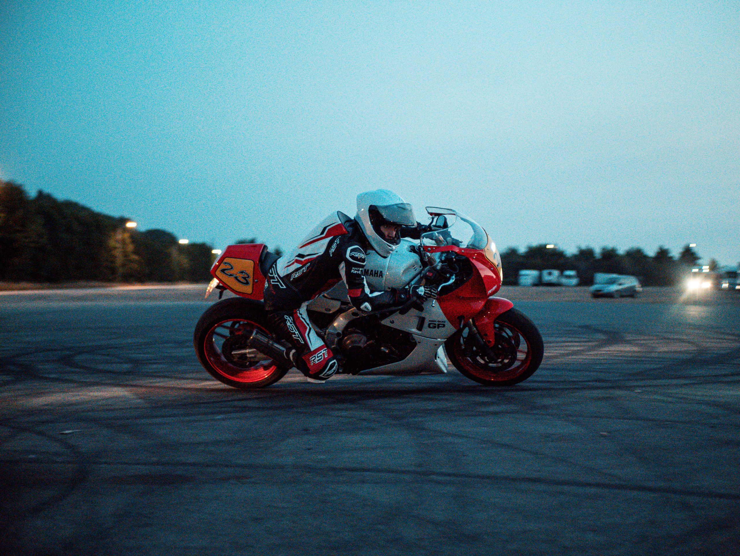 MOTO